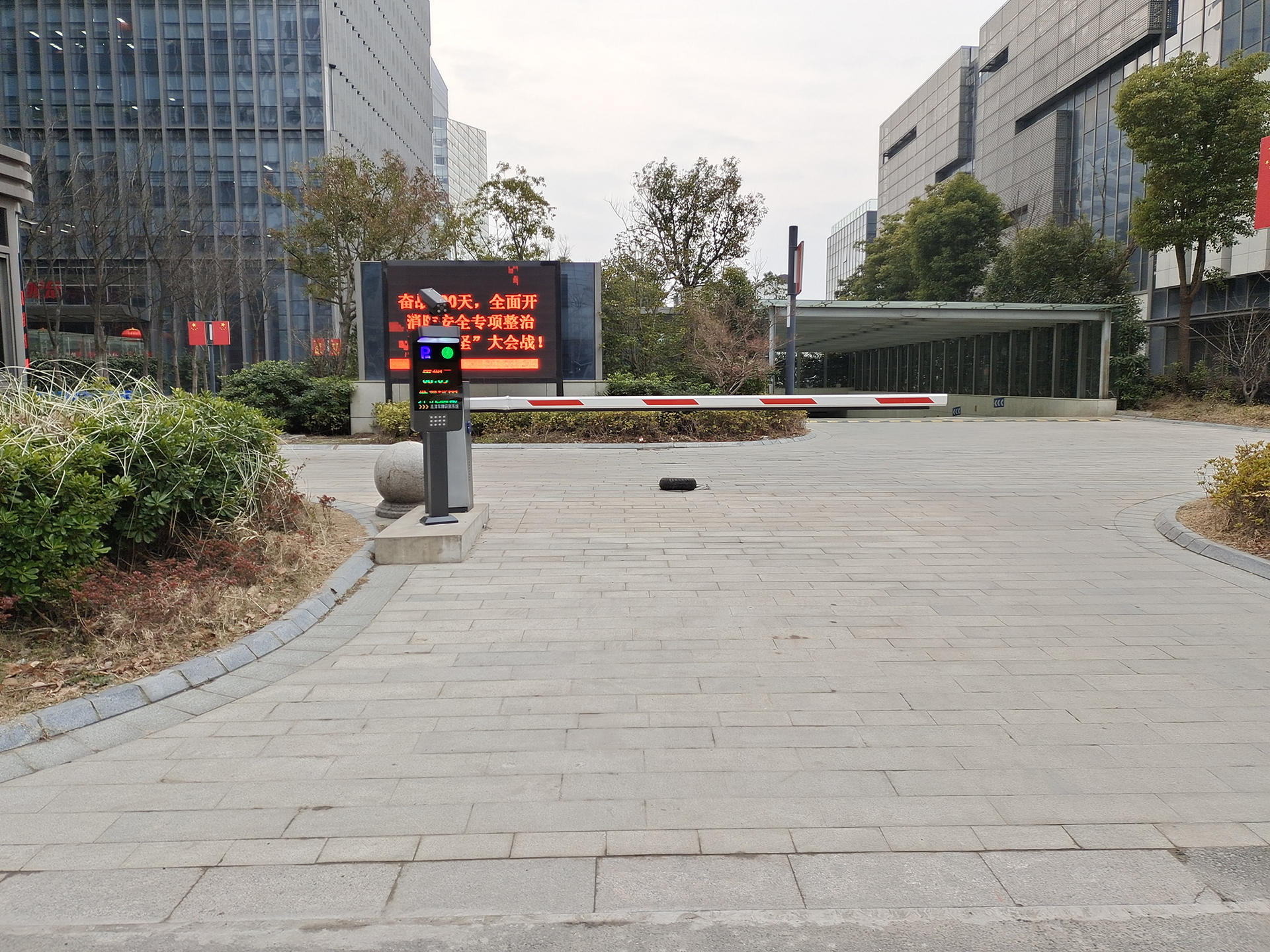 無人值守停車場系統的優勢有哪些？