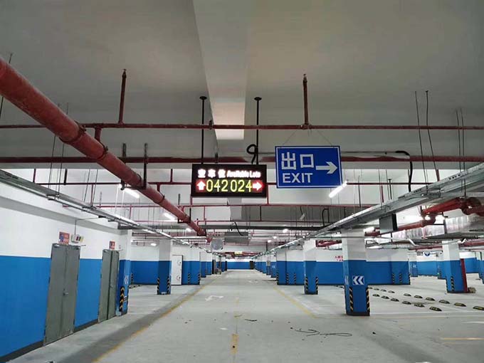 如何實現在停車場快速找車？