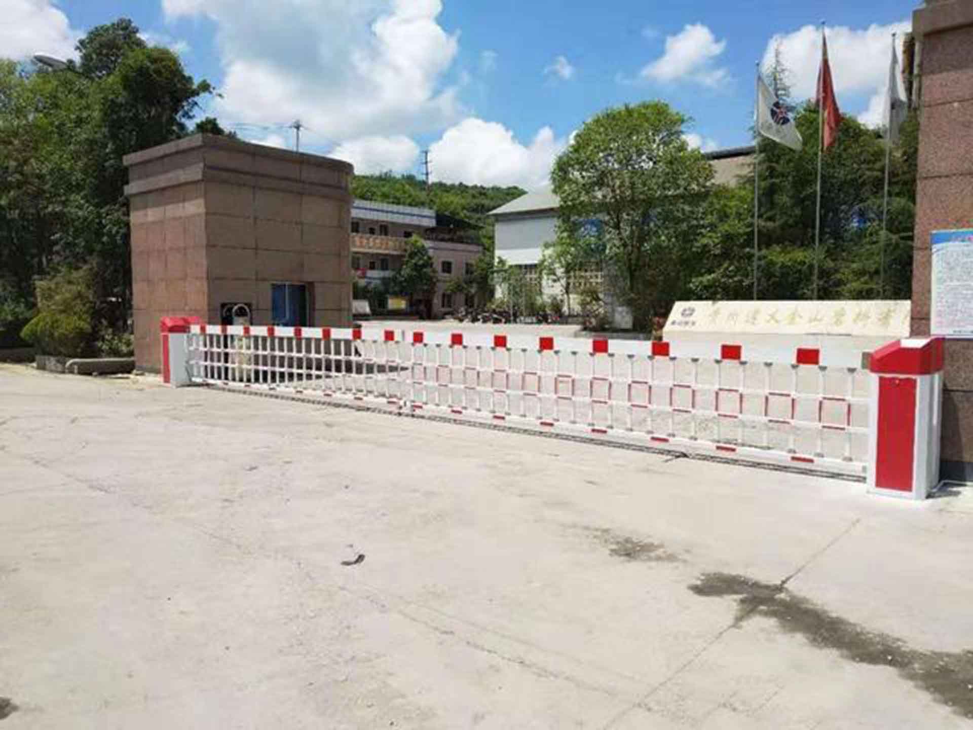 車牌識(shí)別系統(tǒng)的功能特點(diǎn)介紹