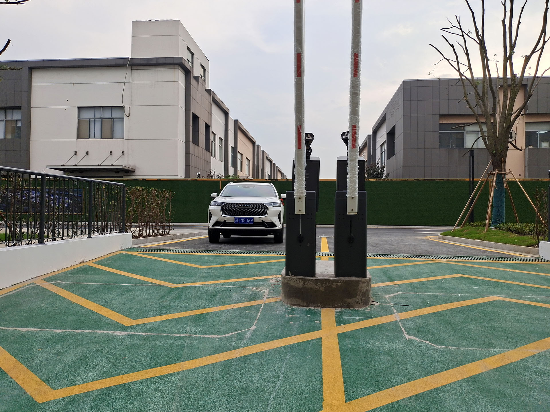 如何選擇合適的停車場系統廠家