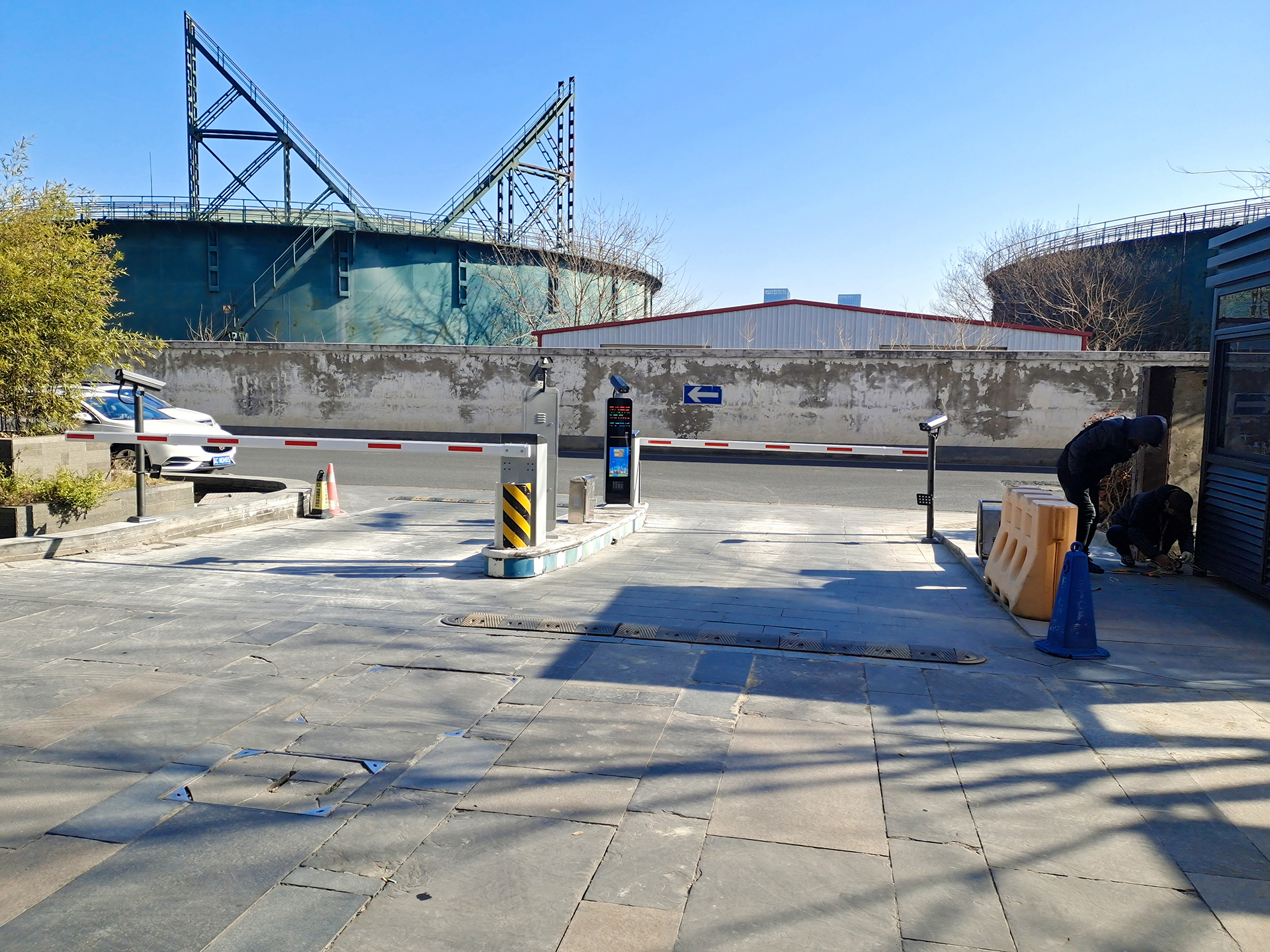 新聯大廈-車牌識別收費系統